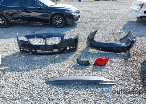 2015 BMW 550I xDrive из США, поврежденный, VIN WBAKP9C56FD693879